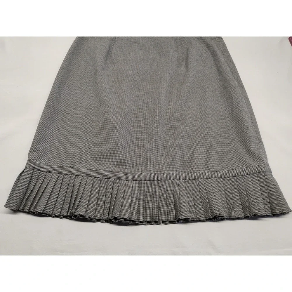 Larry Levine Stretch Womens 10 Houndstooth Black/Gray Pleated Bottom Skirt‎